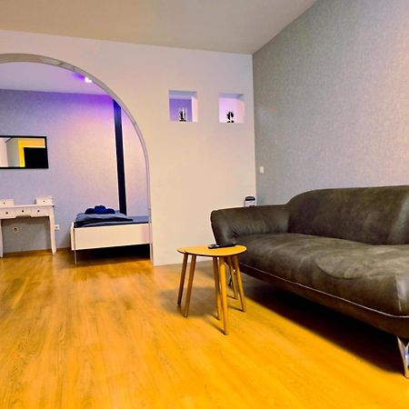 Familienwohnung 2 Zimmer, Kueche, Fuer 4 Personen 뉘른베르크 외부 사진