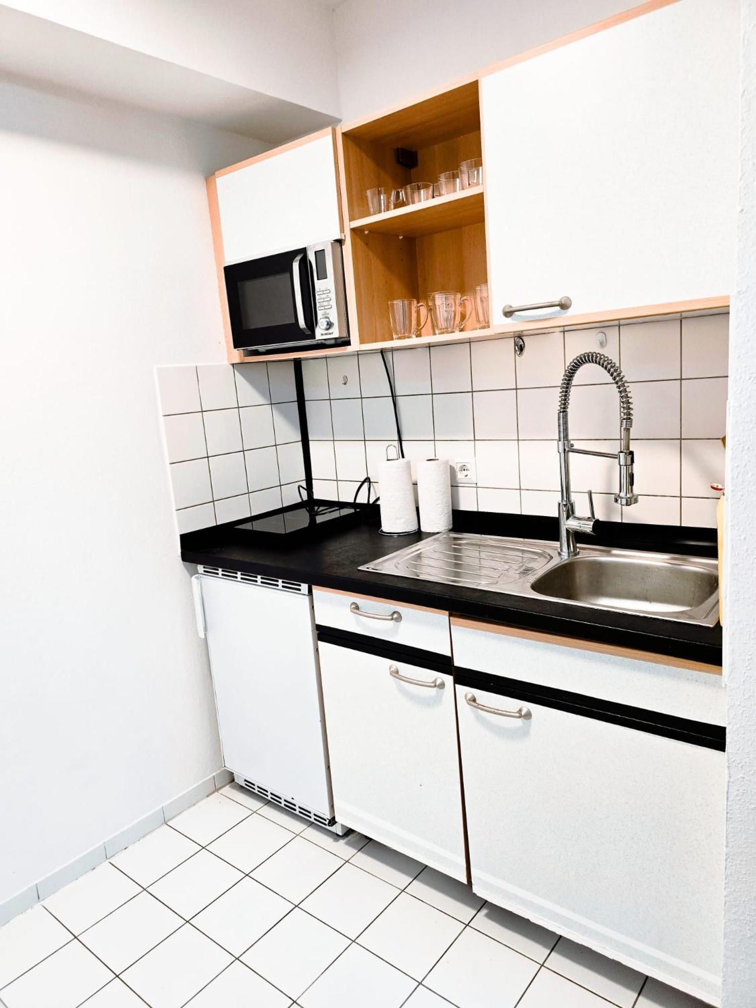 Familienwohnung 2 Zimmer, Kueche, Fuer 4 Personen 뉘른베르크 외부 사진